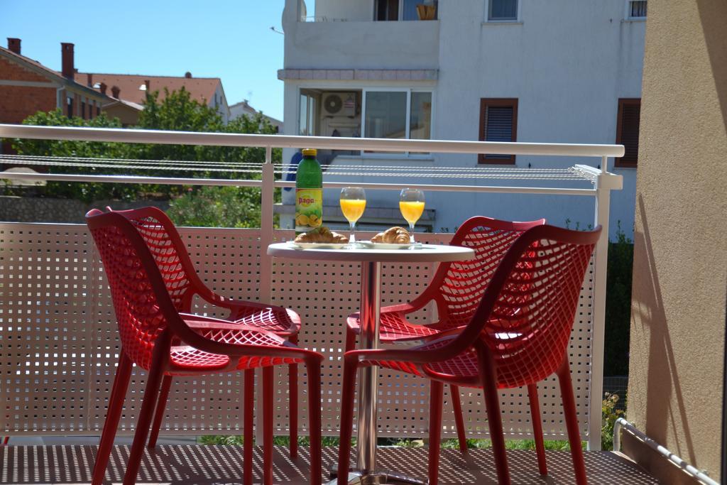 Apartment Klara Krk Town Exterior foto